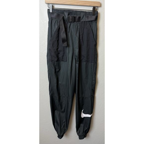 Nike Women’s XS Black NSW Belted Cuffed Track Pants DB3866-010 - Picture 1 of 4
